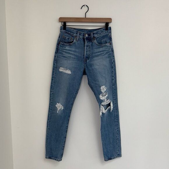 Levi’s 501 Skinny in Nice As Pie Medium Wash Size 25 - Picture 5 of 8